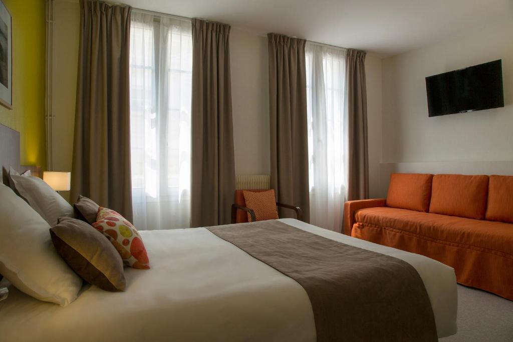 Logis Hotel Chaptal, アンボワーズ エクステリア 写真